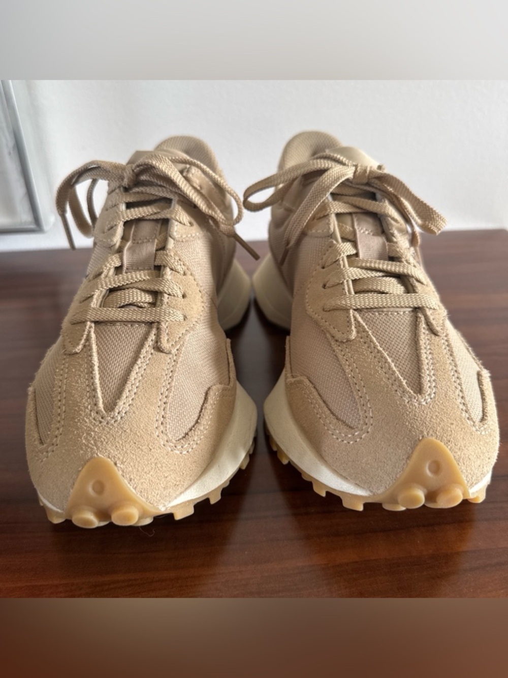 New Balance 327 Women’s Sneakers in Incense Leopard Women’s 8.5 M Worn Once - Picture 2 of 9